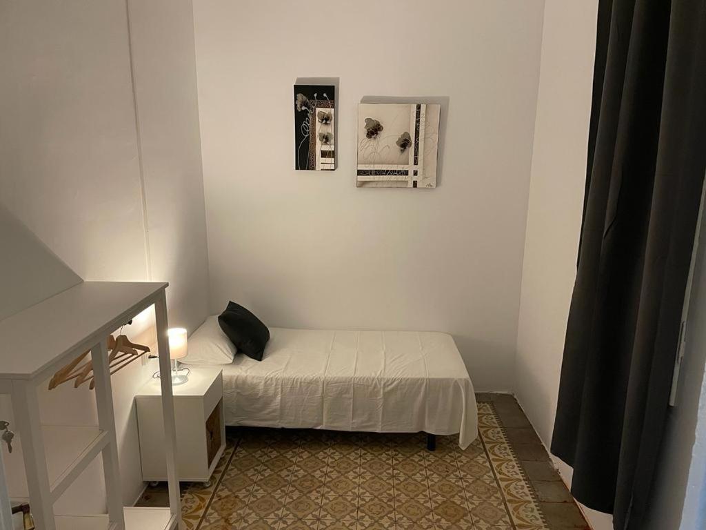 Ostello Des Artistes Barcellona Esterno foto